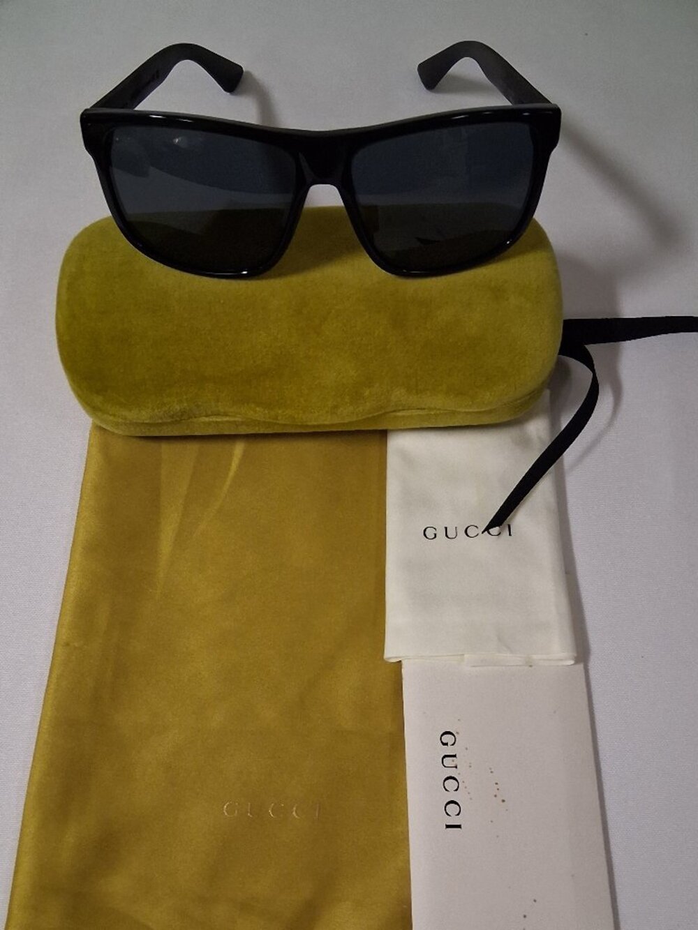 Gucci GG0010S 001 Sunglasses – Size 58-16-145 [002]